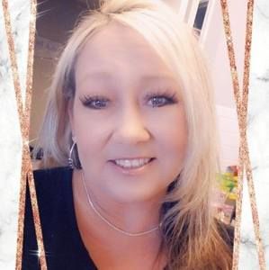 Meet your Posher, Denise